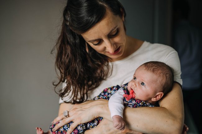 Photographie nouveau-né lifestyle lyon domicile